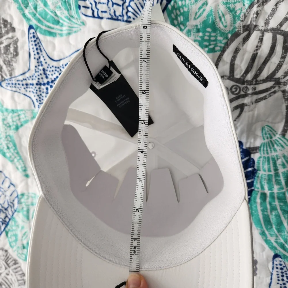 Authentic Canada Goose Tech Cap White Black Unisex Baseball Hat S/M Designer‎